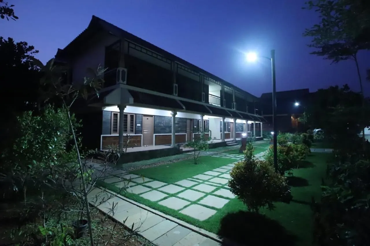 Green Planet Hotel Mattanur