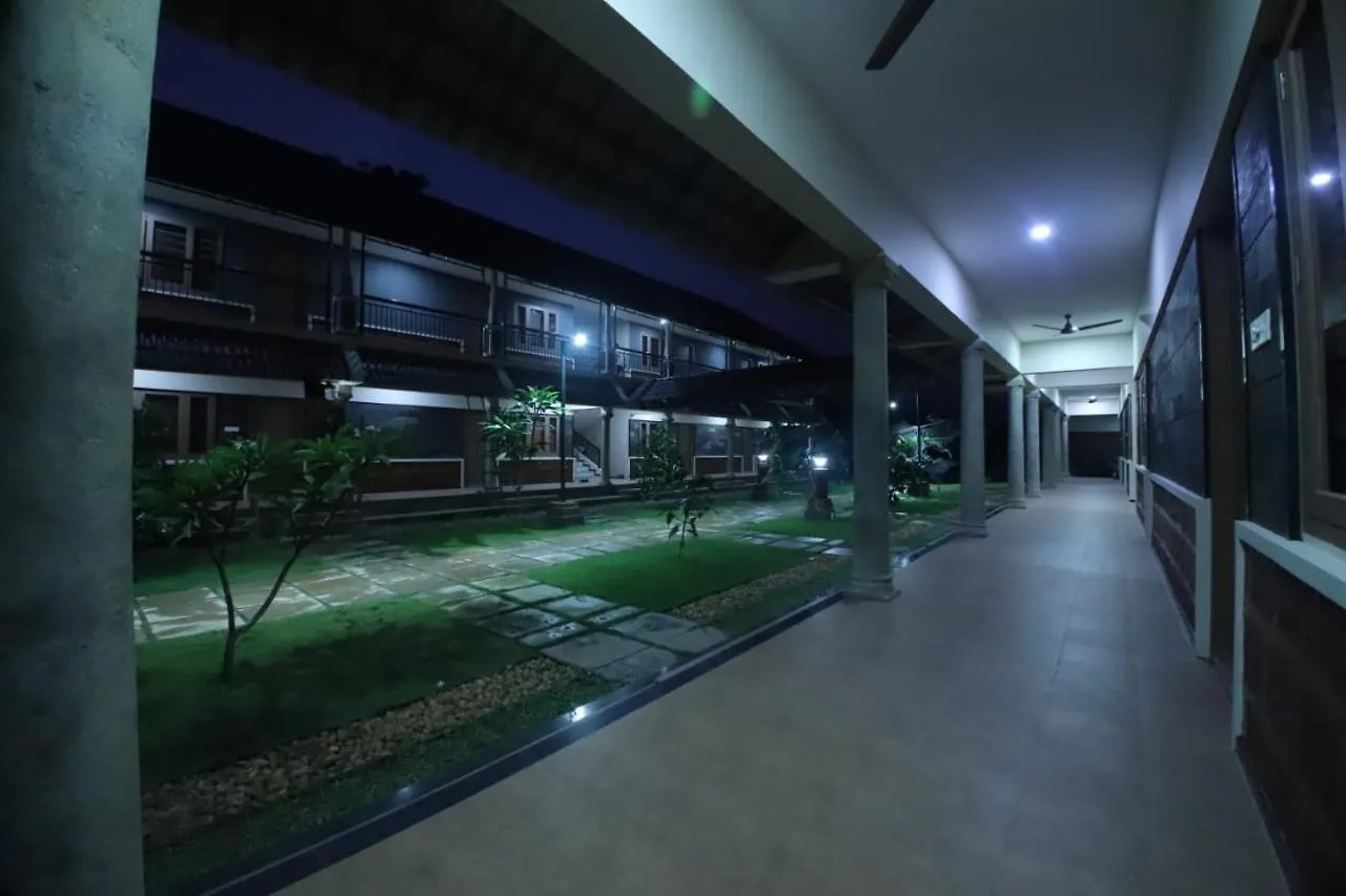Green Planet Hotel Mattanur India