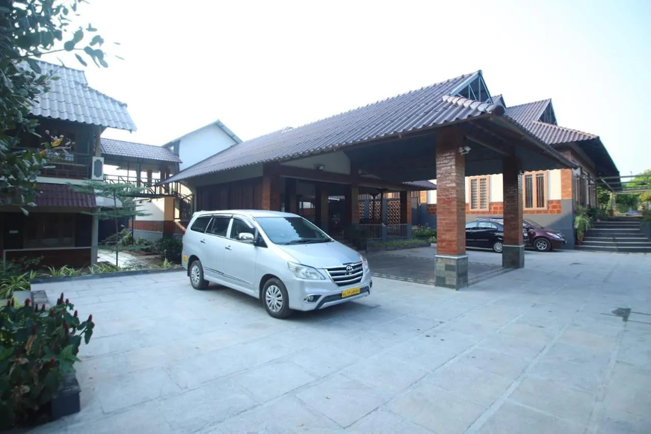 Green Planet Hotel Mattanur 0*,